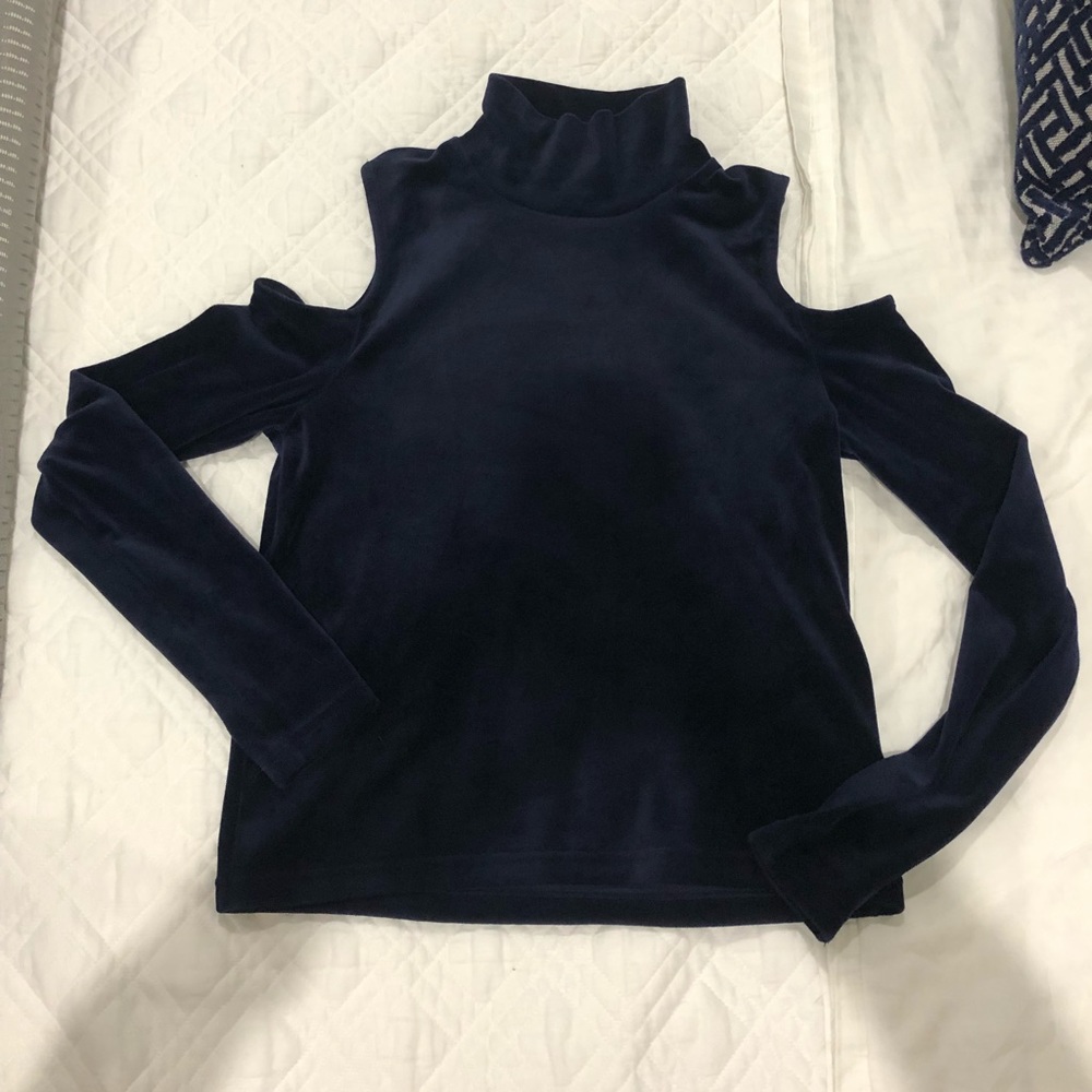 Velvet cold shoulder top Zara